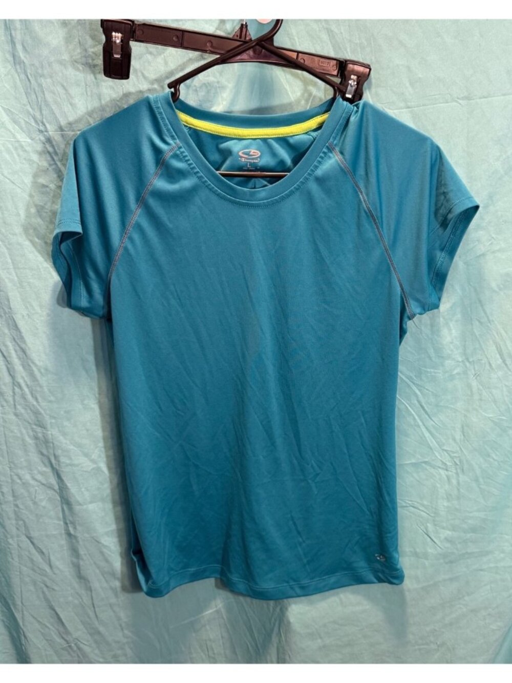 Champion Athletic Performance T-Shirt โ Size L